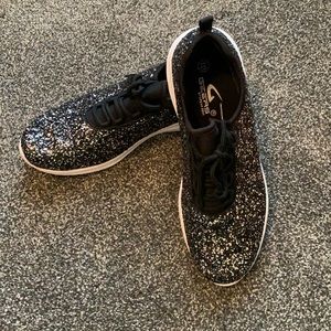 Black Glitter fashion sneaker size 10